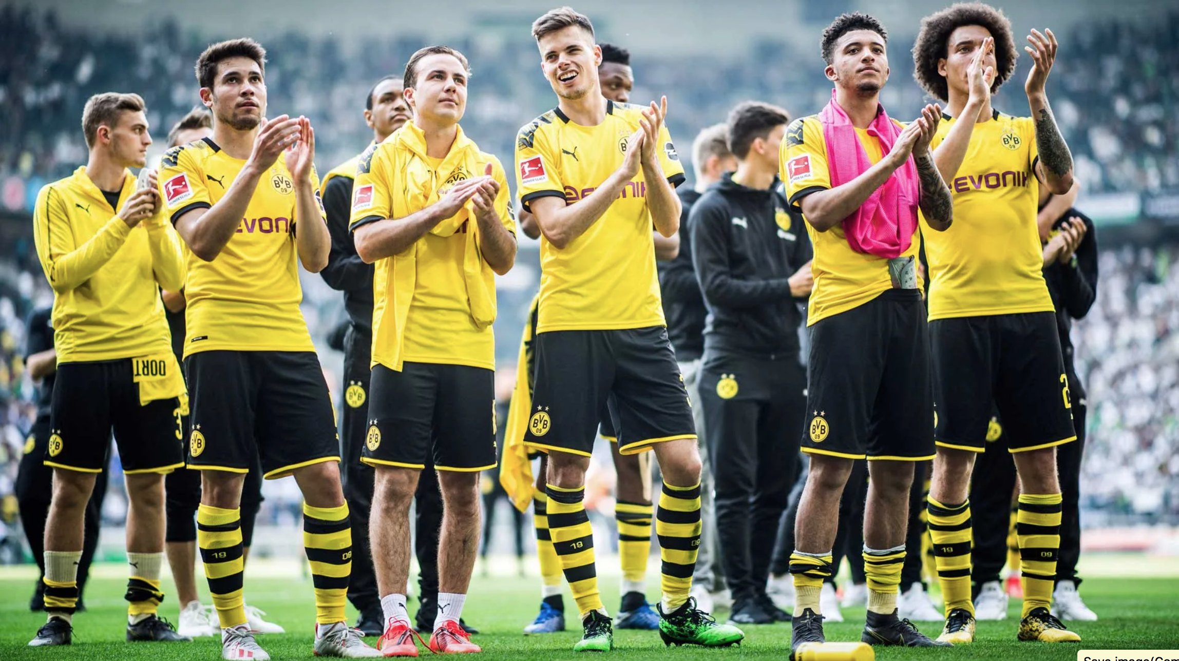 Tinh thần thi đấu không biết mệt mỏi của cầu thủ đội hình Dortmund 
